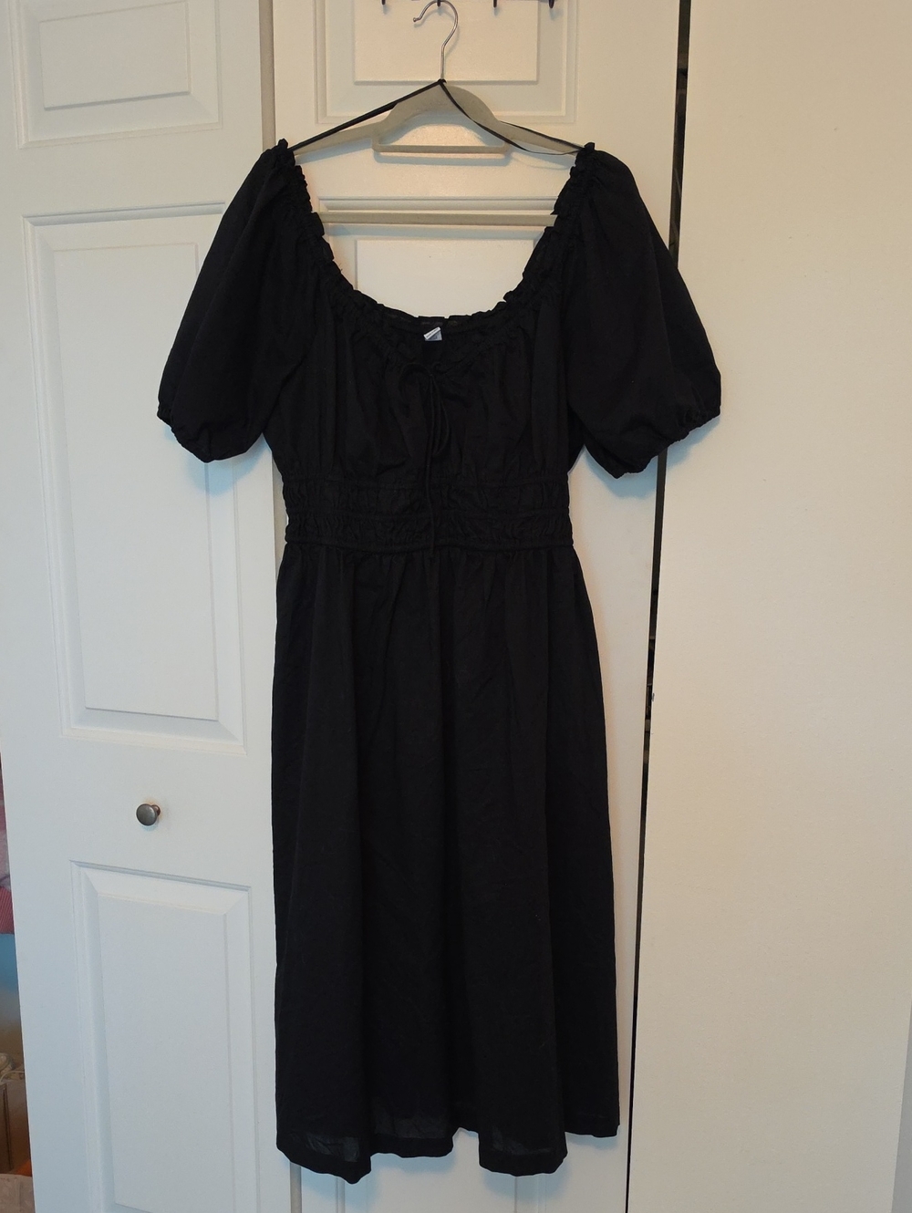 Classic Black Puff-Sleeve Midi Dress - Old Navy